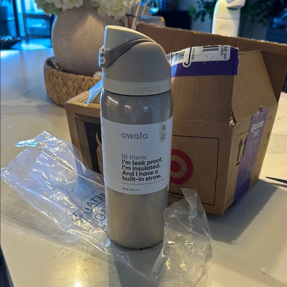 Owala Holiday Magic 32 oz Water Bottle